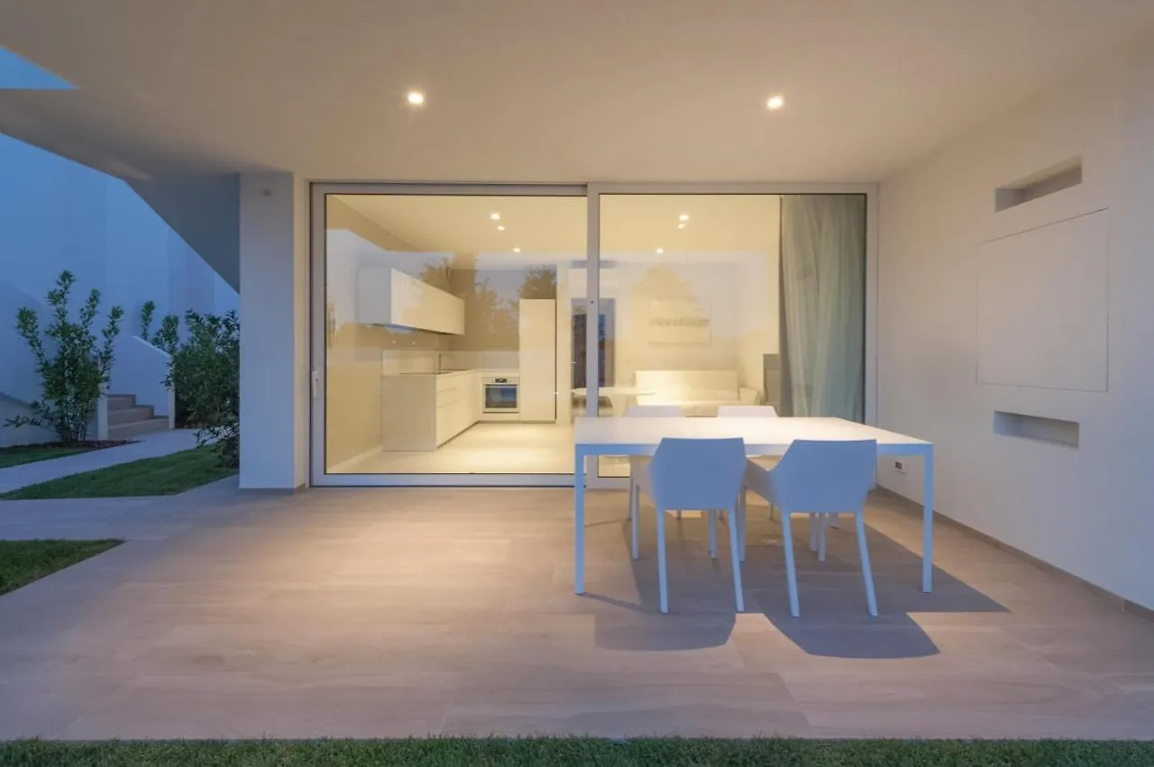 Palms Apartments Lido di Jesolo 0*,  Italy