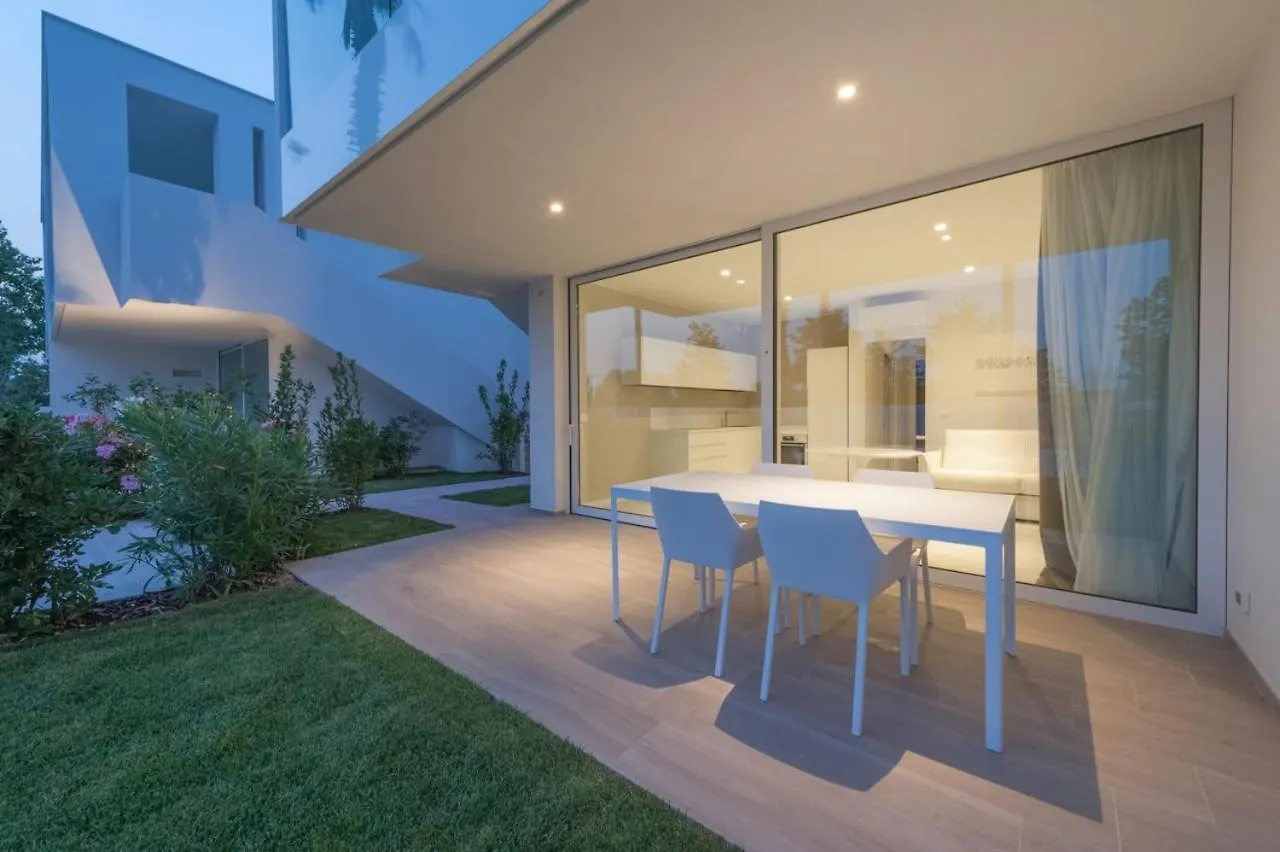 Palms Apartments Lido di Jesolo Italy
